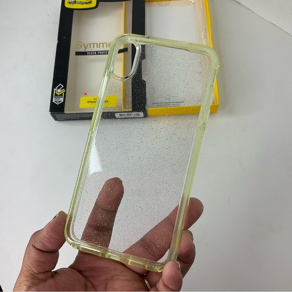 Otterbox Symmetry Sleek Protection for iPhone XS Max - Picture 6 of 8